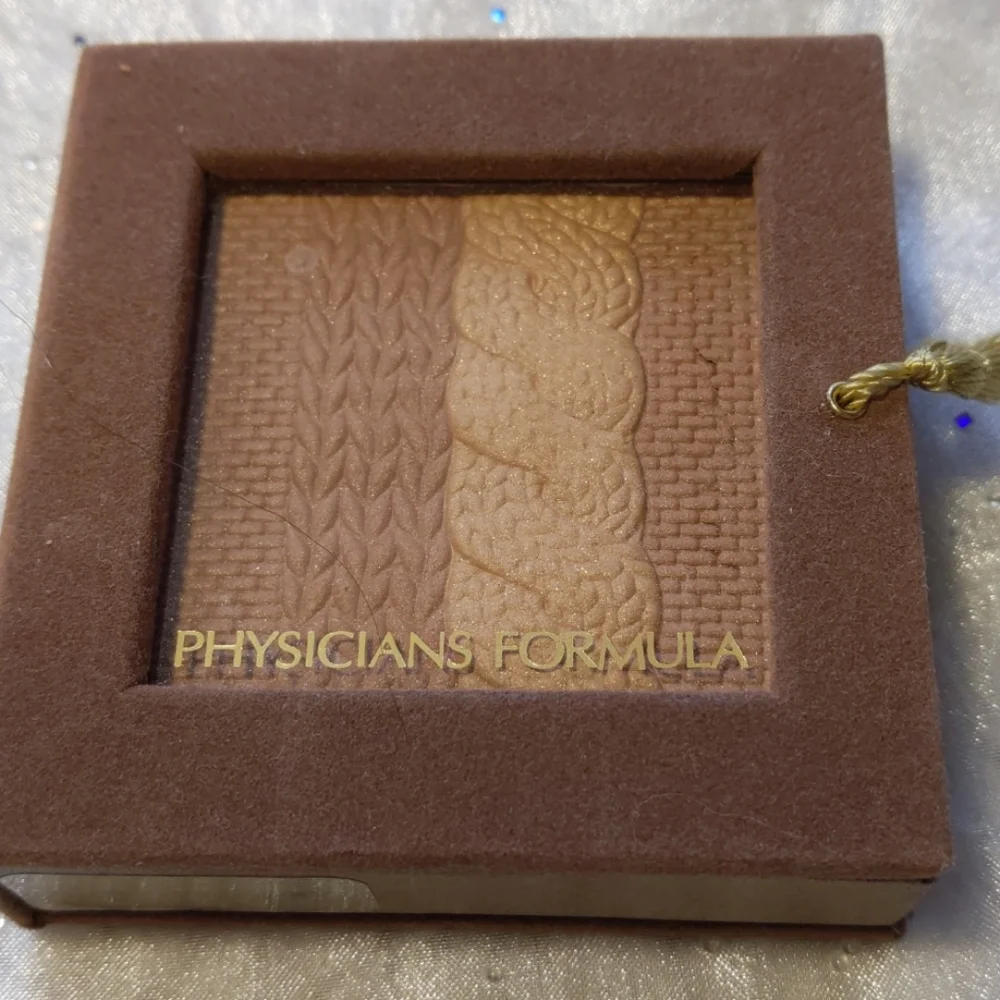 Revlon liquid liner and physicians formula bronzer